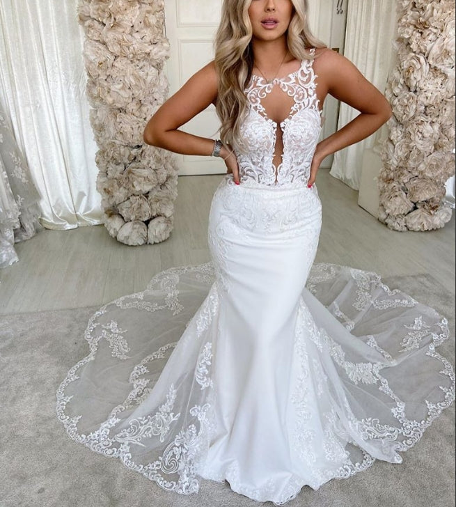 Lace Mermaid Wedding Dress Appliques Tulle Wedding Dress Sleeveless Elegant