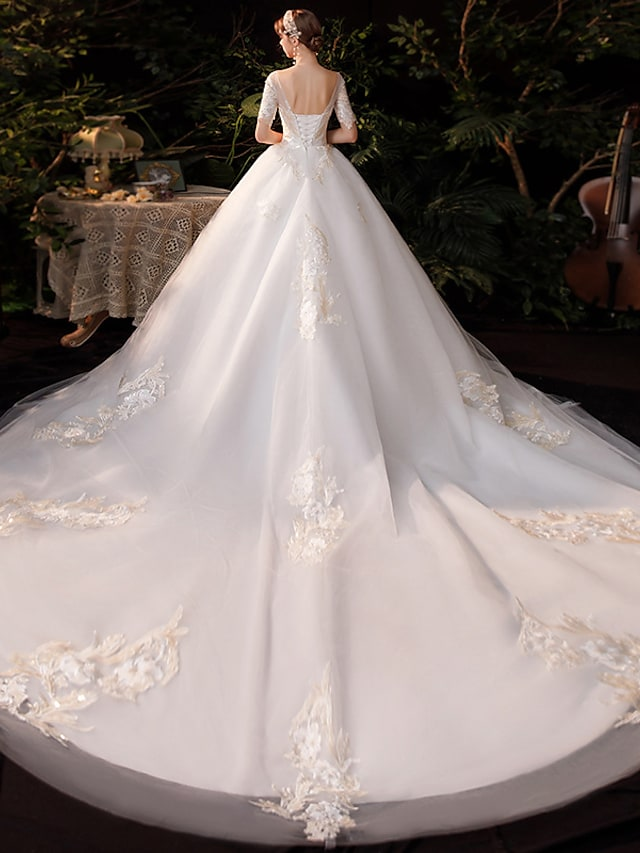 Princess Ball Gown Wedding Dresses Jewel Neck Chapel Train Lace Tulle Short Sleeve Formal Luxurious