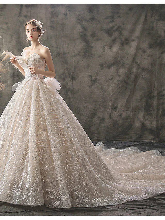 Princess Ball Gown Wedding Dresses Strapless Chapel Train Lace Tulle Sequined Sleeveless Formal Luxurious Sparkle & Shine with Bow(s)