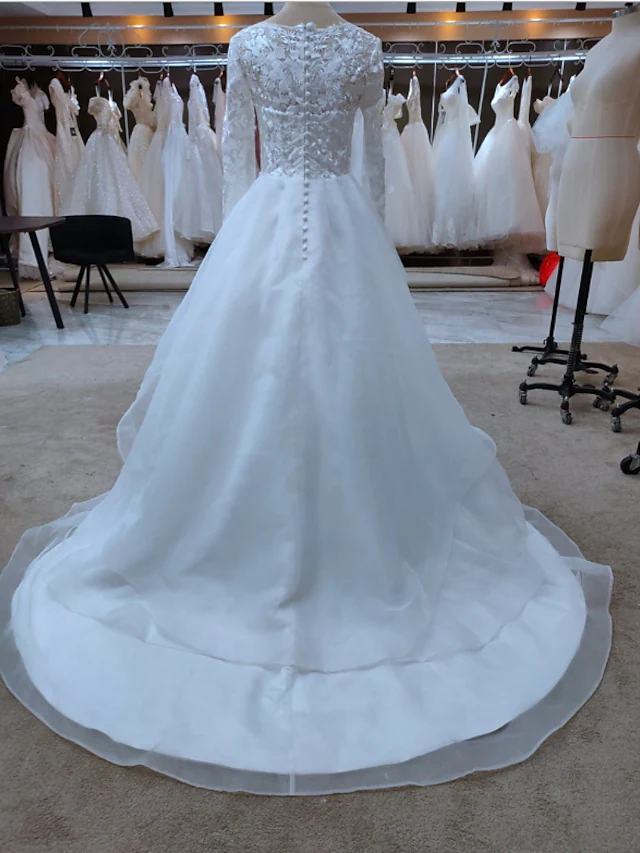 A-Line Wedding Dresses Jewel Neck Court Train Lace Tulle Long Sleeve Formal Romantic Luxurious with Appliques Cascading
