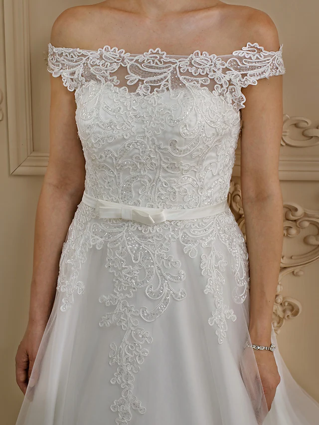 Ball Gown Wedding Dresses Off Shoulder Court Train Lace Tulle Cap Sleeve Country Glamorous See-Through Plus Size Backless with Sashes Ribbons Bow(s)