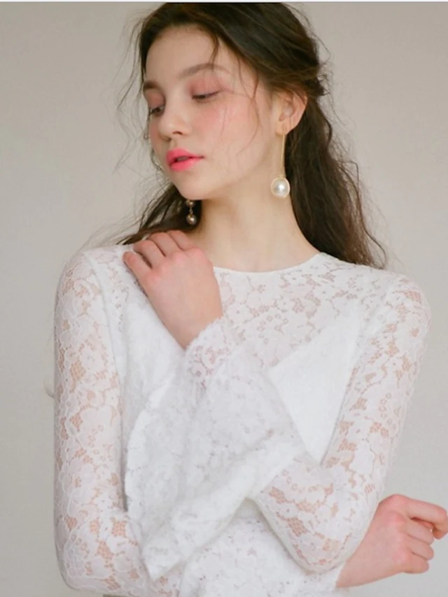 A-Line Wedding Dresses Jewel Neck Lace Long Sleeve Romantic with Appliques Beautiful