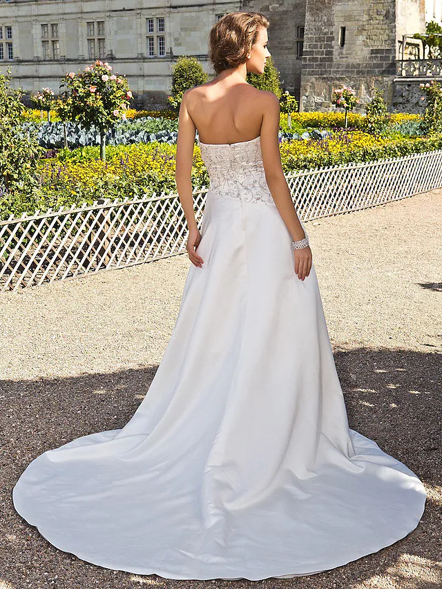 Princess A-Line Long Wedding Dresses Strapless Chapel Train Satin Sleeveless