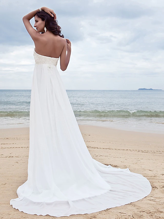A-Line Wedding Dresses Sweetheart Neckline Court Train Chiffon Strapless Simple Beach Plus Size with Beading