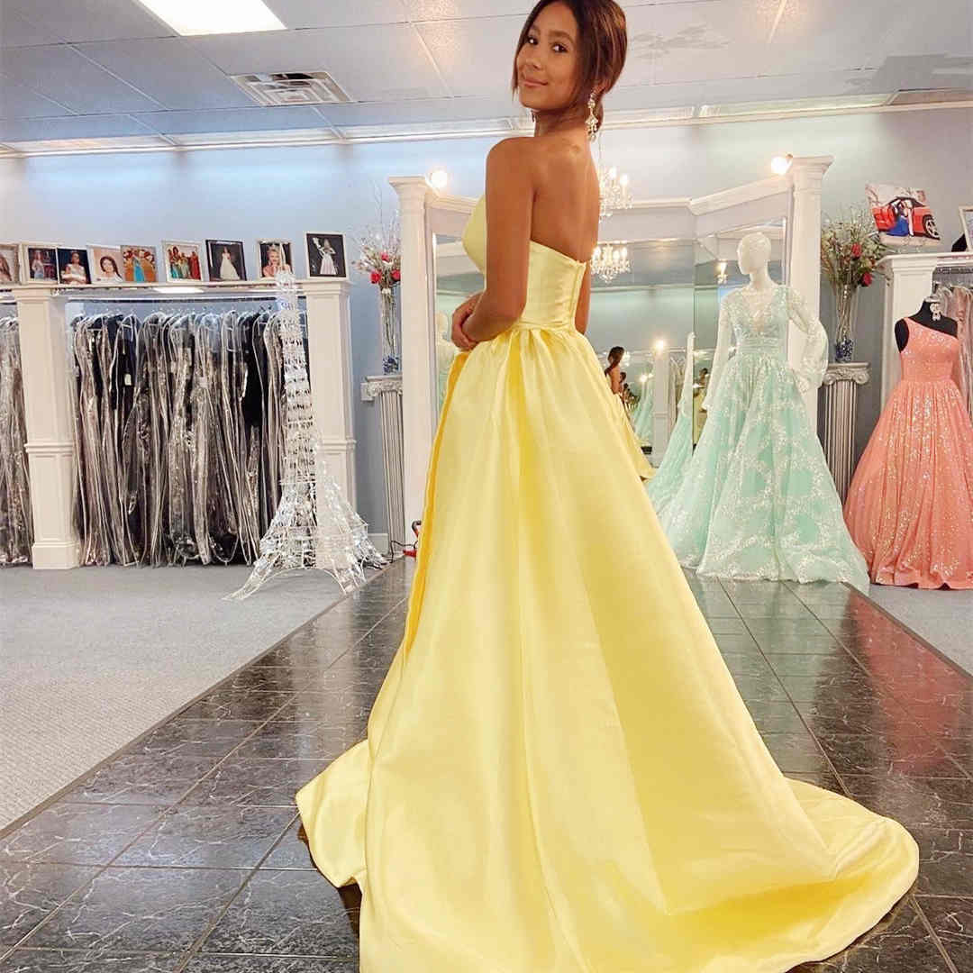 Plus Size A-Line Satin Strapless Prom Dress with Slit V-neck Sexy Evening Dresses