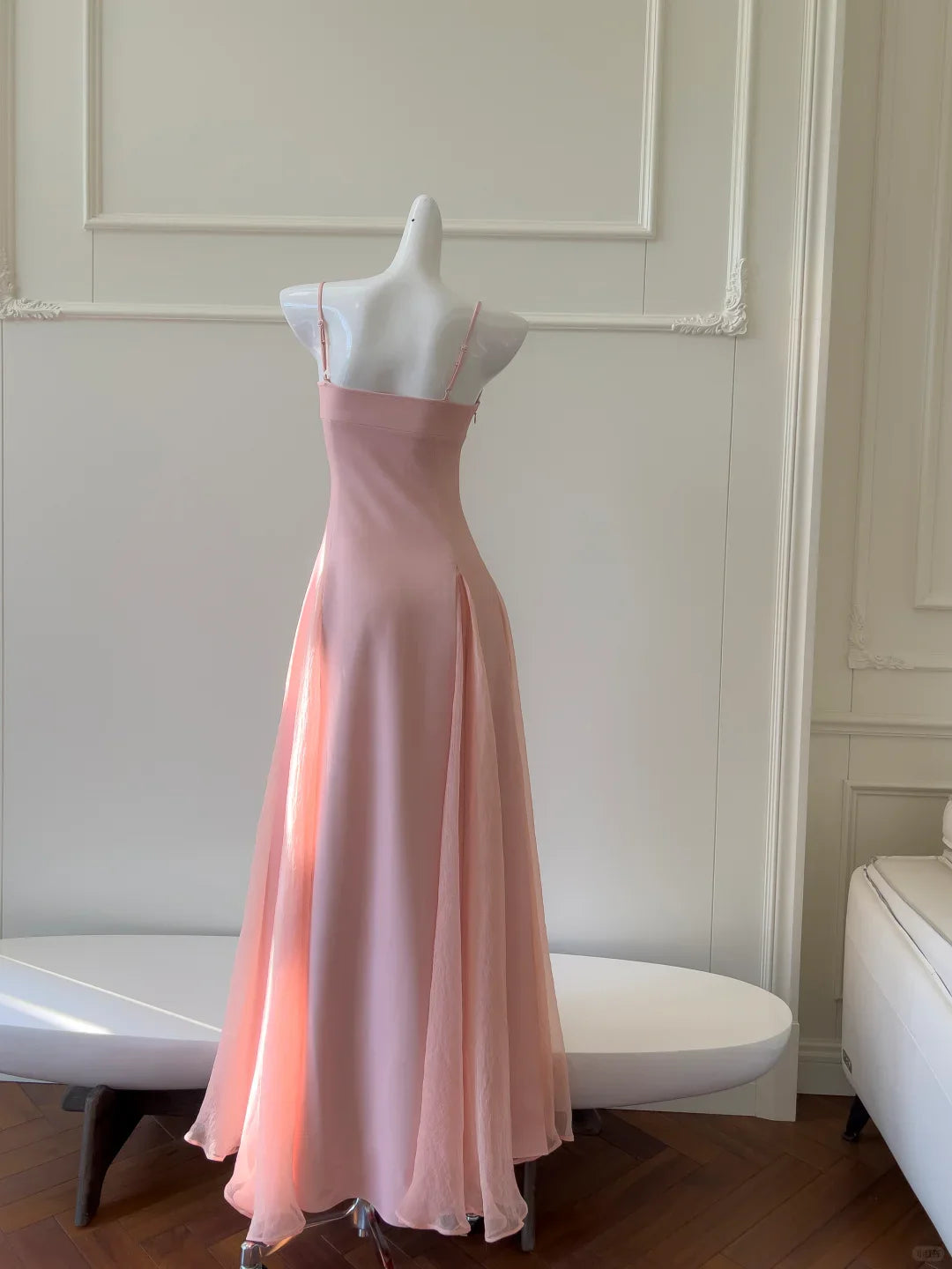 Pretty A Line Spaghetti Straps Long Formal Prom Dress Elegant Evening Gown Lovely Wedding Guest Party Dress