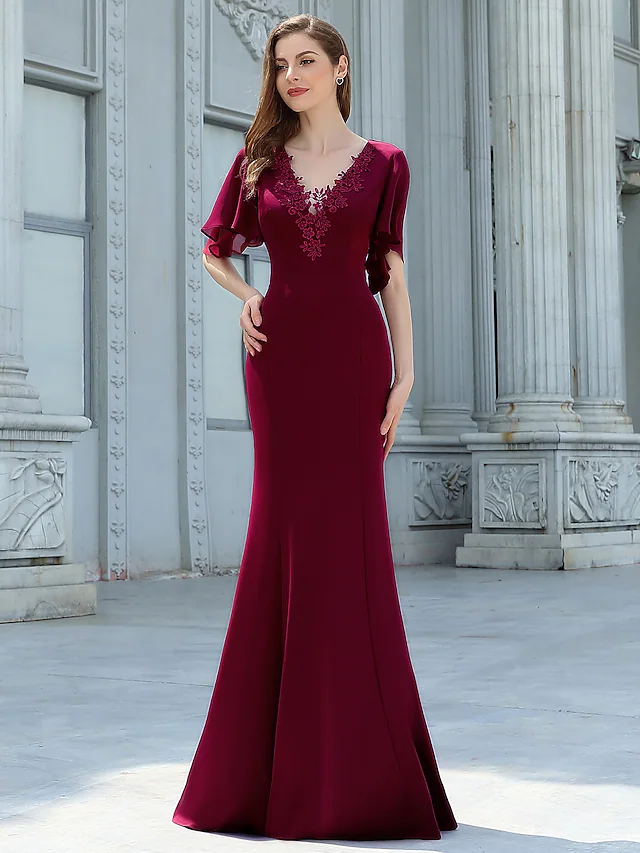 V Neck Floor Length Chiffon Bridesmaid Dress with Appliques Pure Color