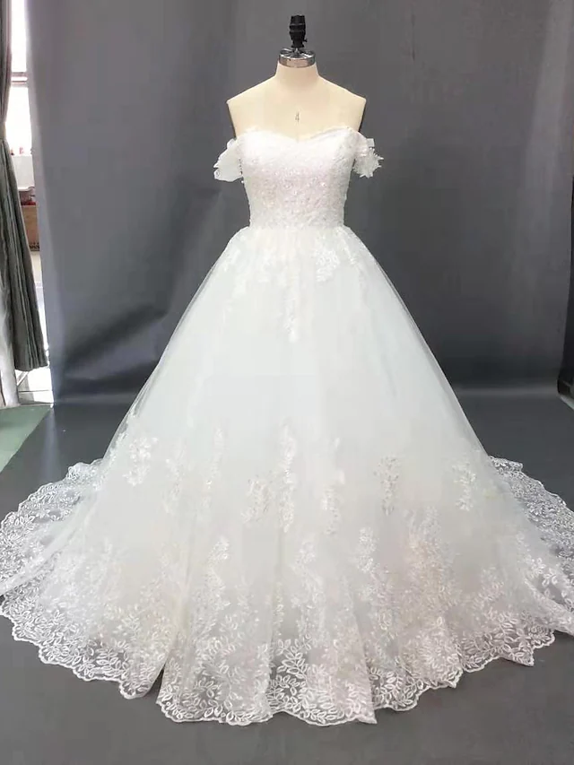 Ball Gown Wedding Dresses Off Shoulder Court Train Lace Short Sleeve Formal Sparkle & Shine