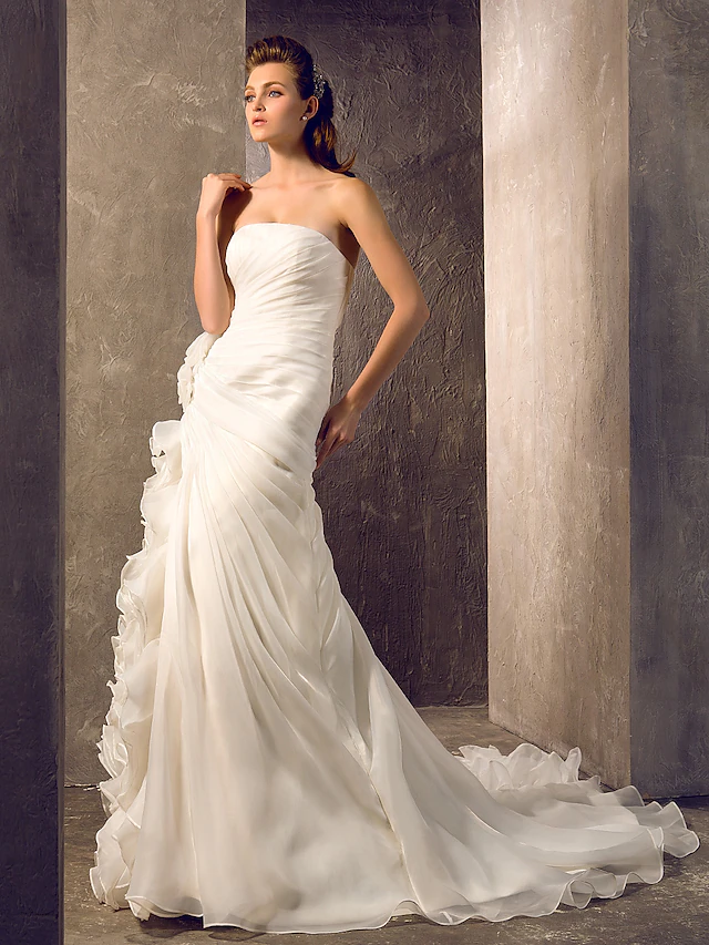 Wedding Dresses Strapless Court Train Organza Sleeveless with Flower Cascading Ruffle