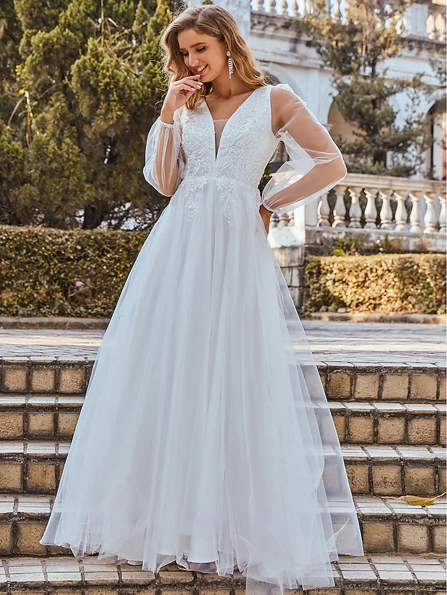 A-Line Wedding Dresses V Neck Floor Length Lace Tulle Sleeveless Romantic with Pleats Beautiful