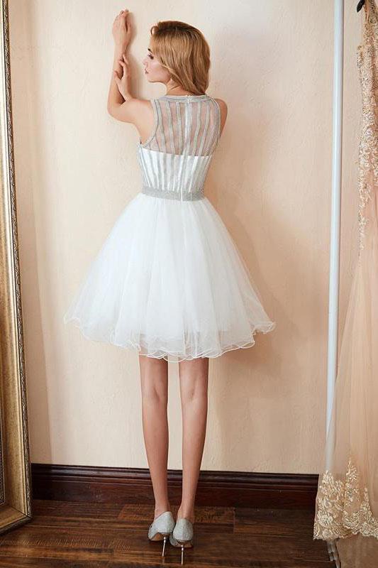 Scoop A Line White Homecoming Dresses Sequins Above Knee Tulle Short Graduation Dresses Party Dresses