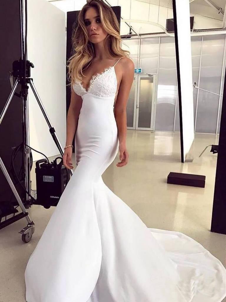 Spaghetti Straps V Neck Satin Prom Dresses Lace Criss Cross Mermaid Evening Dresses Sexy