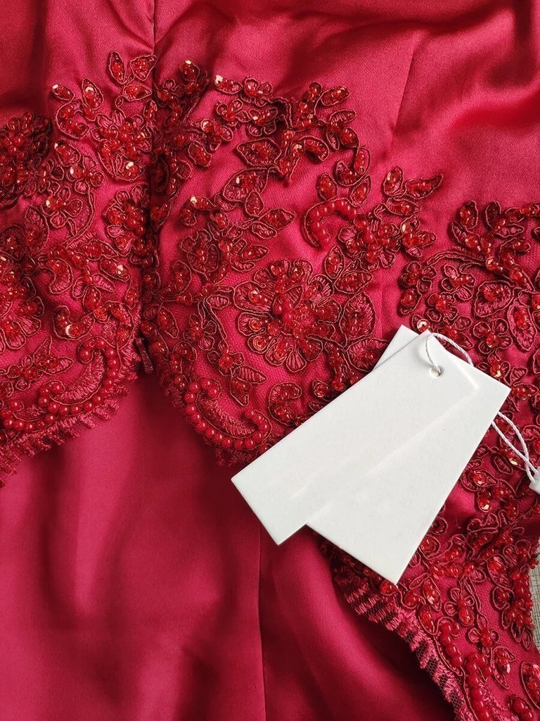 Spaghetti Straps V Neck Satin Prom Dresses Lace Criss Cross Mermaid Evening Dresses Sexy