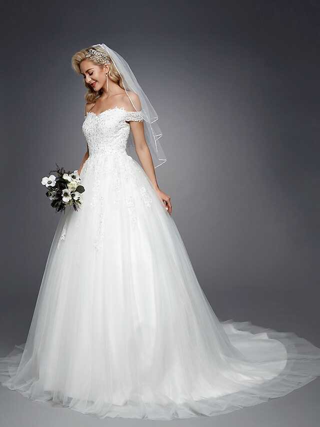 Ball Gown Wedding Dresses Off Shoulder Court Train Lace Tulle Short Sleeve Romantic Sparkle & Shine with Beading