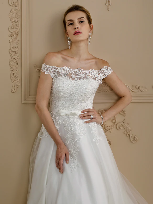 Ball Gown Wedding Dresses Off Shoulder Court Train Lace Tulle Cap Sleeve Country Glamorous See-Through Plus Size Backless with Sashes Ribbons Bow(s)
