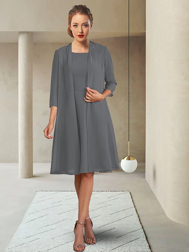 Mother of the Bride Dress Elegant Jewel Neck Knee Length Chiffon Length Sleeve with Ruching Pure Color