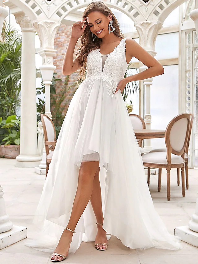 A-Line Wedding Dresses V Neck Chiffon Lace Tulle Sleeveless Romantic Casual with Lace Ruched