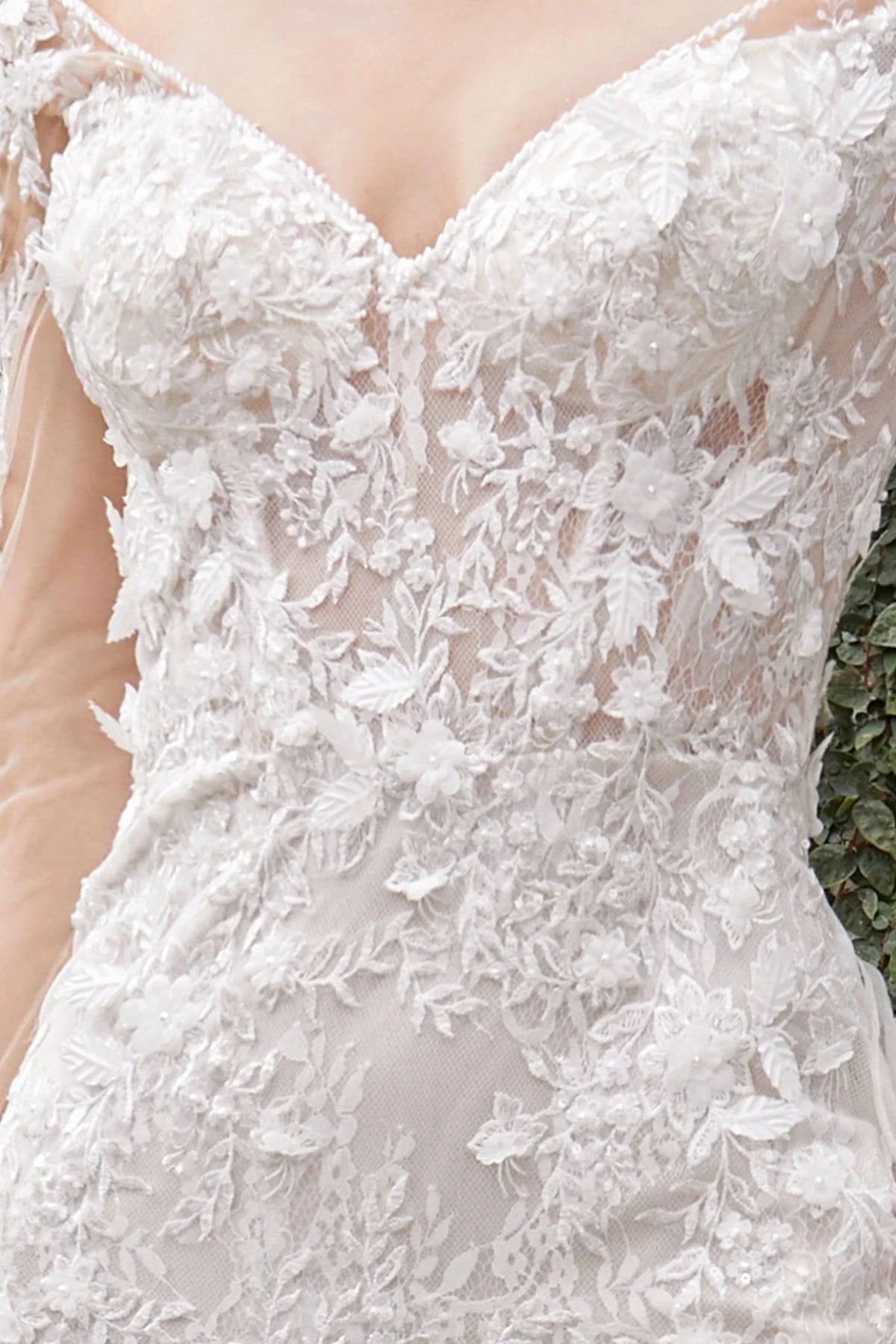 Stunning Sheer & Lace Long Sleeve Mermaid Wedding Dress Sexy Beautiful