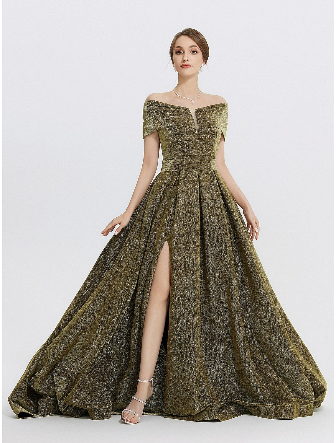 A-Line Evening Gown Elegant Dress Formal Sweep / Brush Train Sleeveless Sweetheart Charmeuse