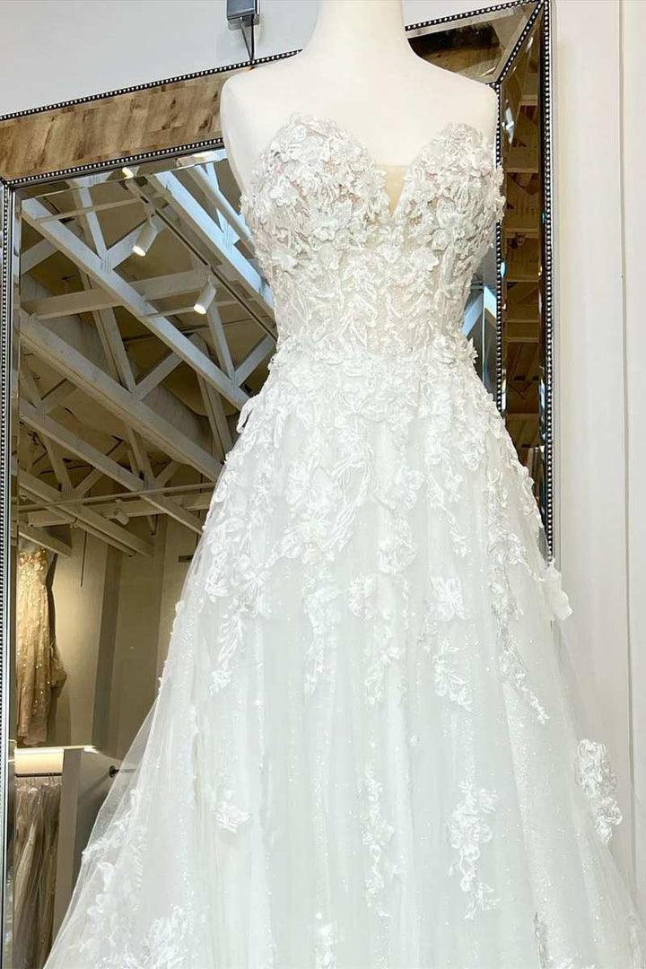 White Floral Applique Sweetheart Long Wedding Dress with Sweeping Train Beautiful