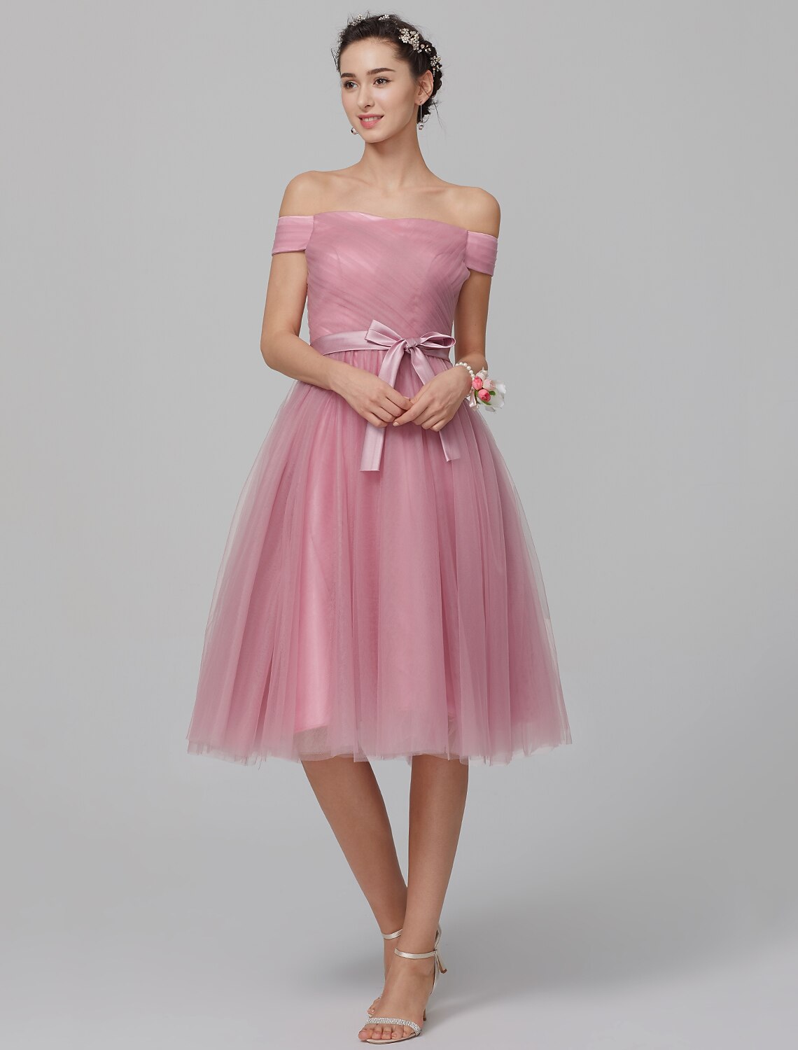 A-Line Off Shoulder Knee Length Tulle Bridesmaid Dress with Sash / Ribbon Draping