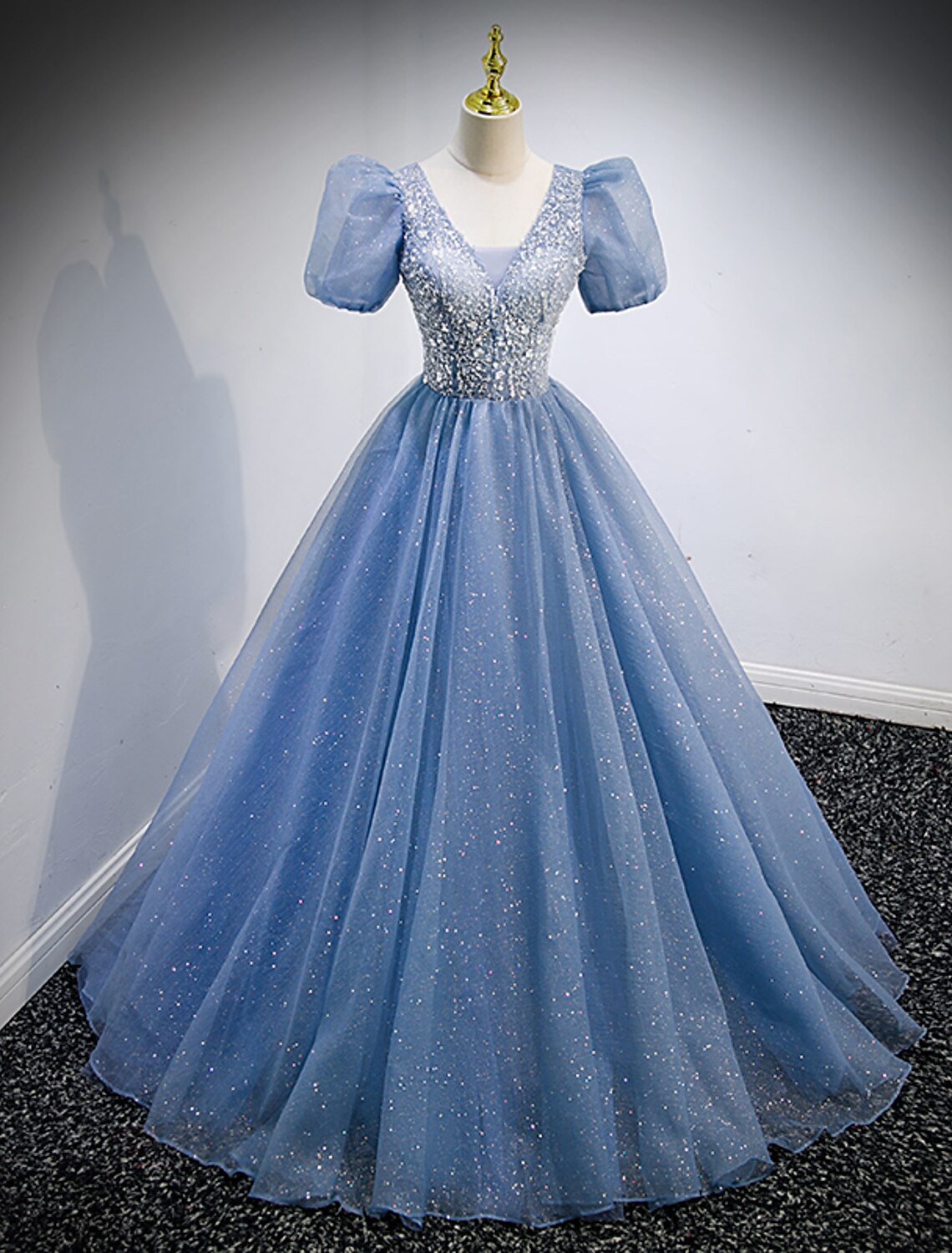 A-Line Prom Dresses Puffy Dress Wedding Guest Quinceanera Floor Length Short Sleeve V Neck Tulle