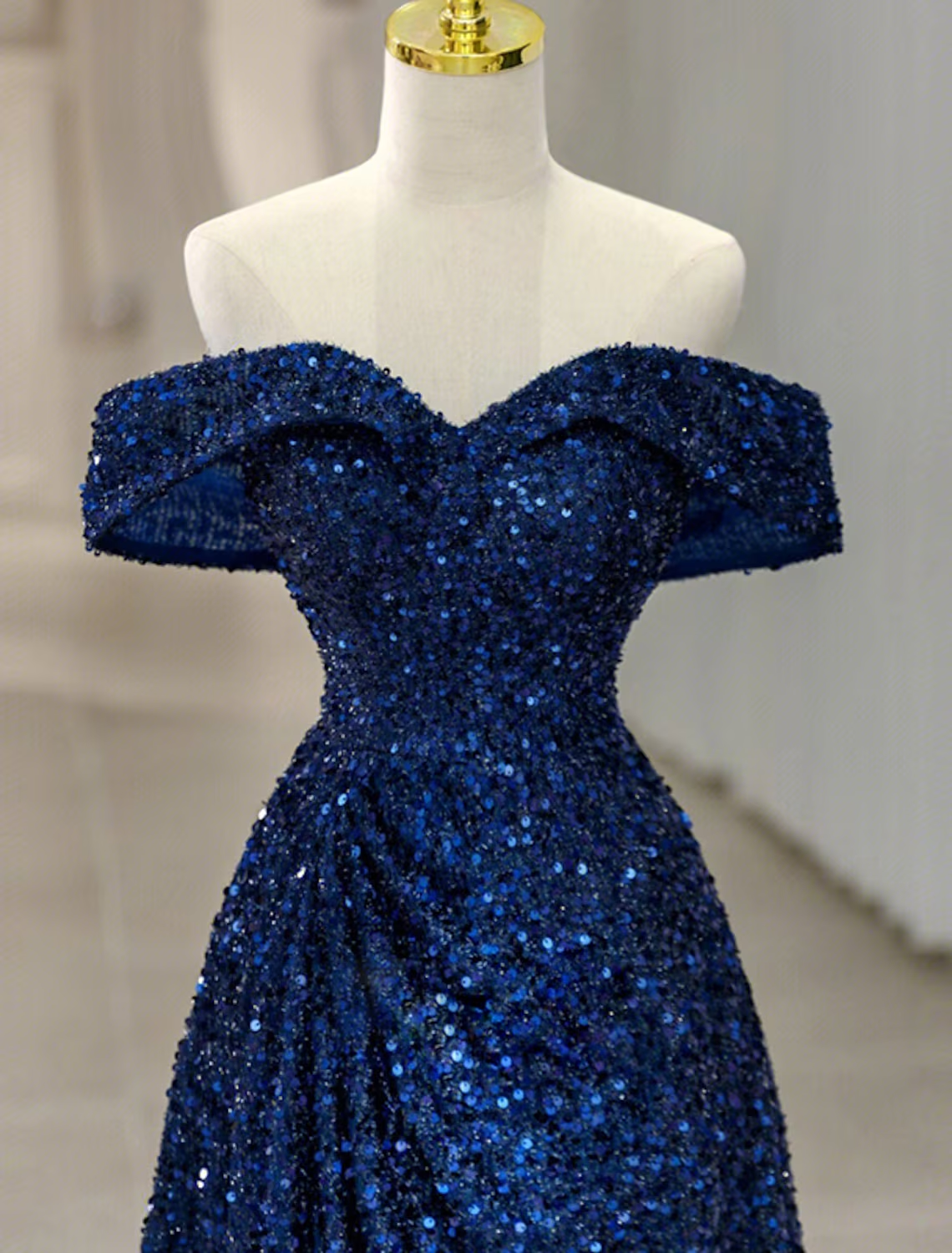 A-Line Evening Gown Sparkle & Shine Dress Formal Sweep / Brush Train Sleeveless Off Shoulder Sequined