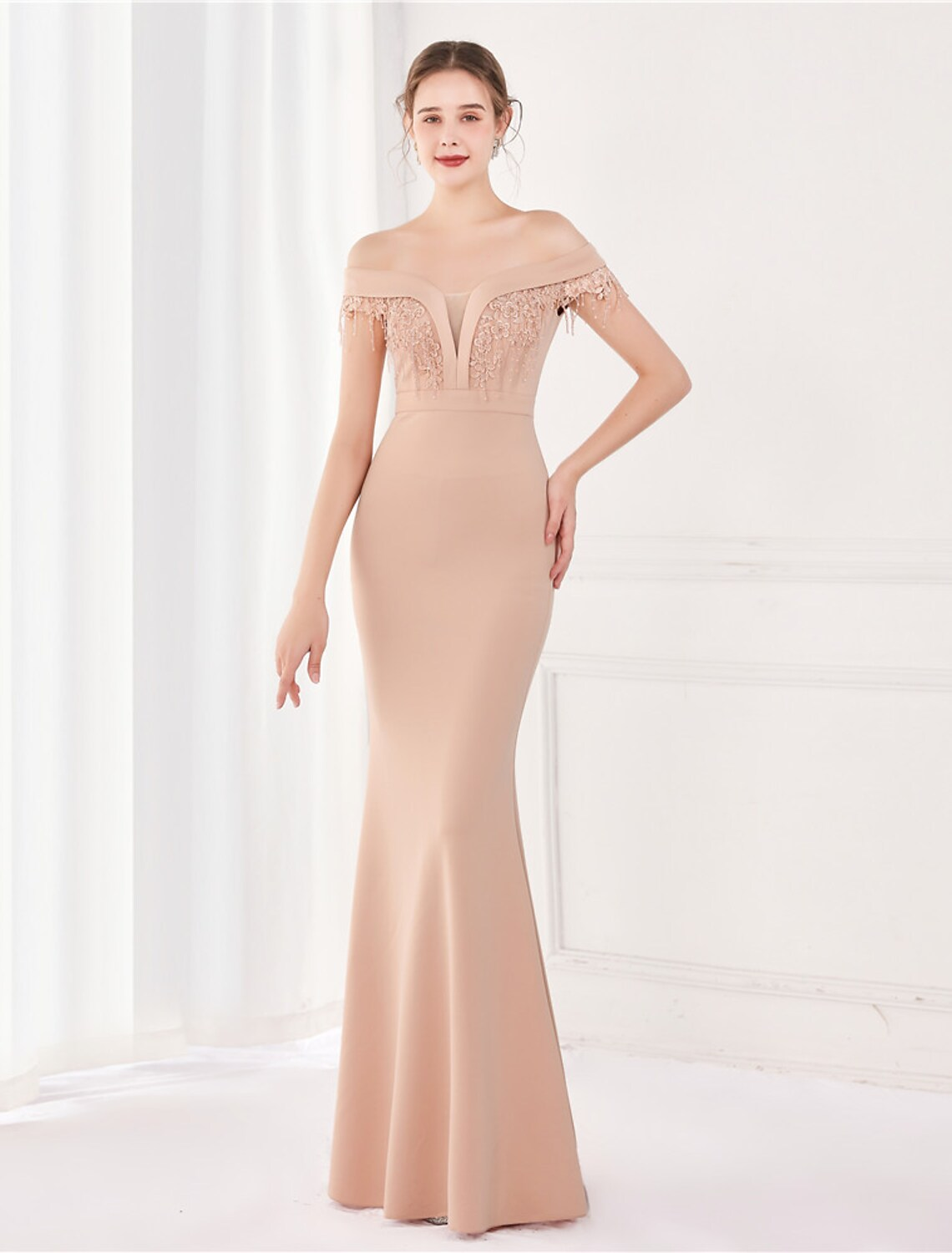 Mermaid / Trumpet Elegant Sexy Wedding Guest Formal Evening Dress Off Shoulder V Back Short Sleeve Floor Length Satin