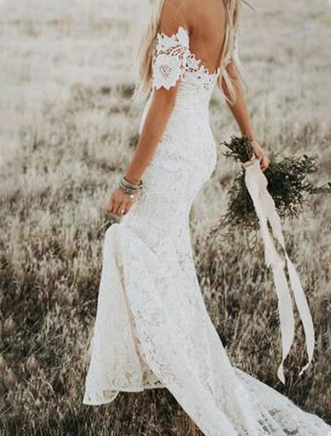 Beach Boho Wedding Dresses Mermaid / Trumpet Off Shoulder Cap Sleeve Chapel Train Lace Bridal Gowns With Appliques