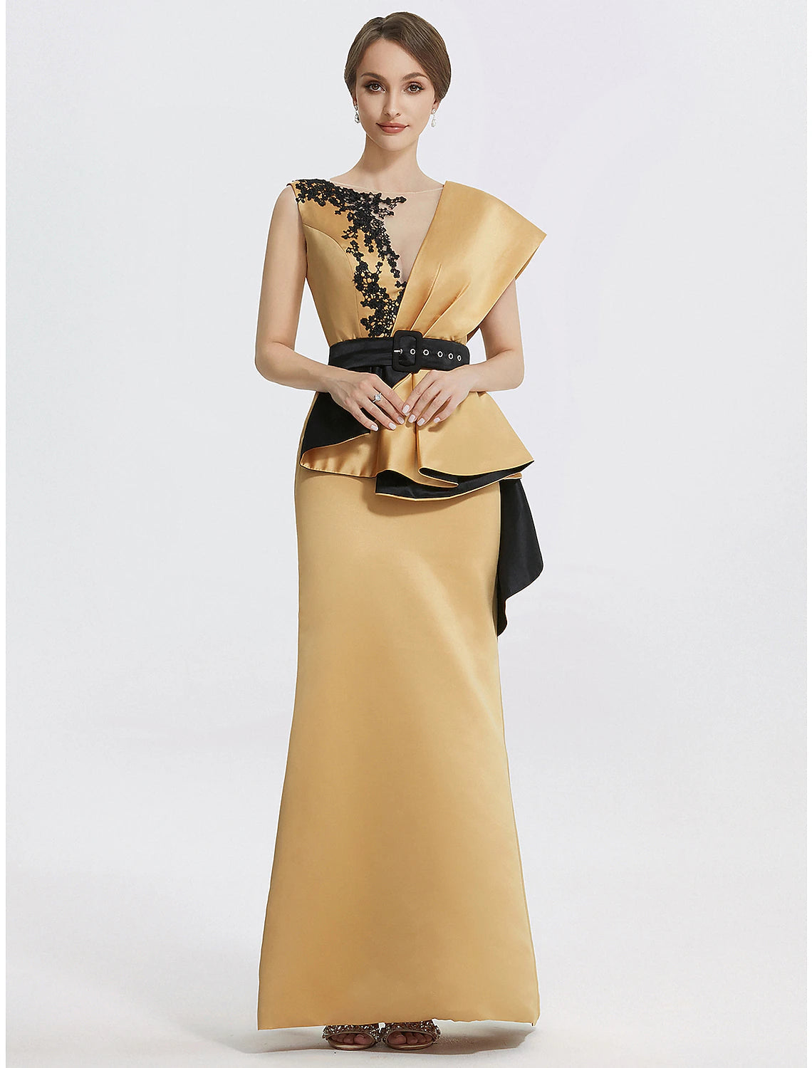 Sheath / Column Evening Gown Elegant Dress Formal Floor Length Sleeveless Jewel Neck Satin with Embroidery