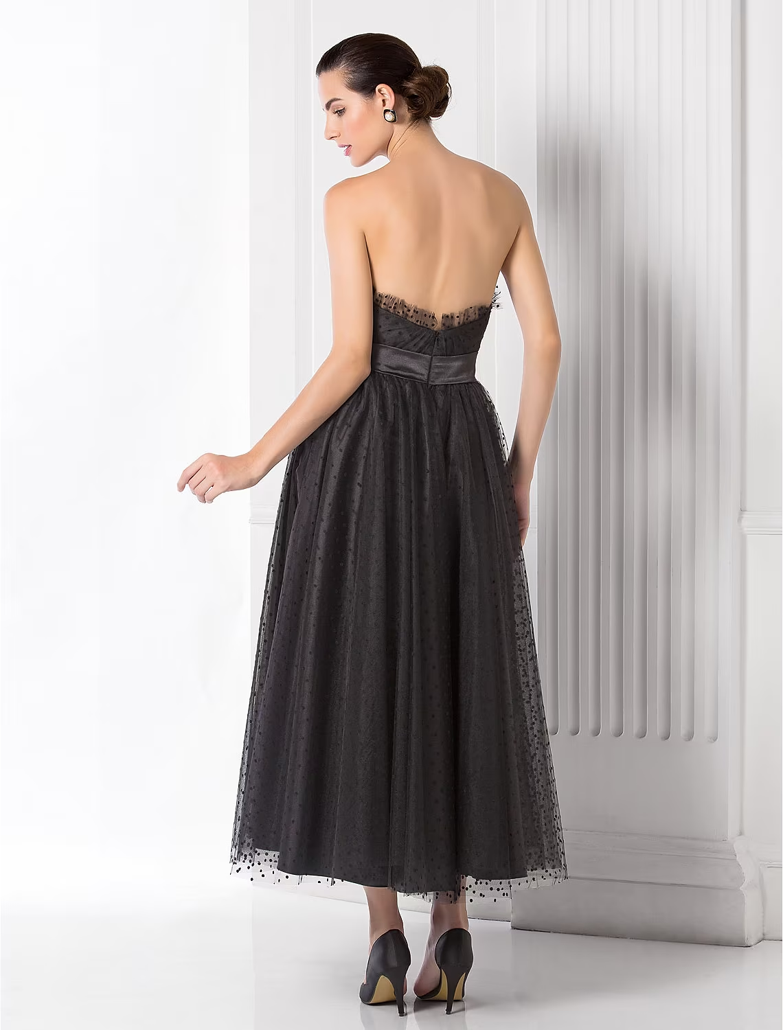 Ball Gown Little Black Dress Dress Holiday Tea Length Sleeveless Sweetheart Tulle with Sash