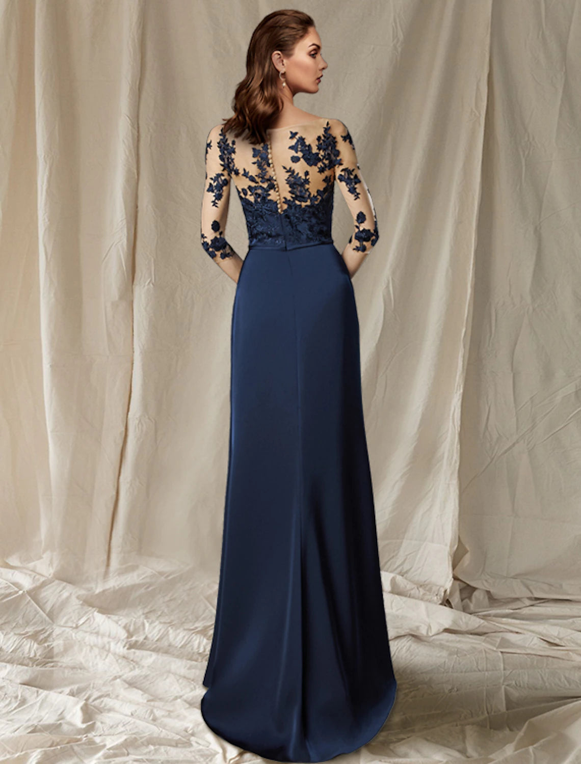 Sheath / Column Mother of the Bride Dress Wedding Guest Plus Size Elegant Jewel Neck Sweep / Brush Train Chiffon Half Sleeve with Appliques
