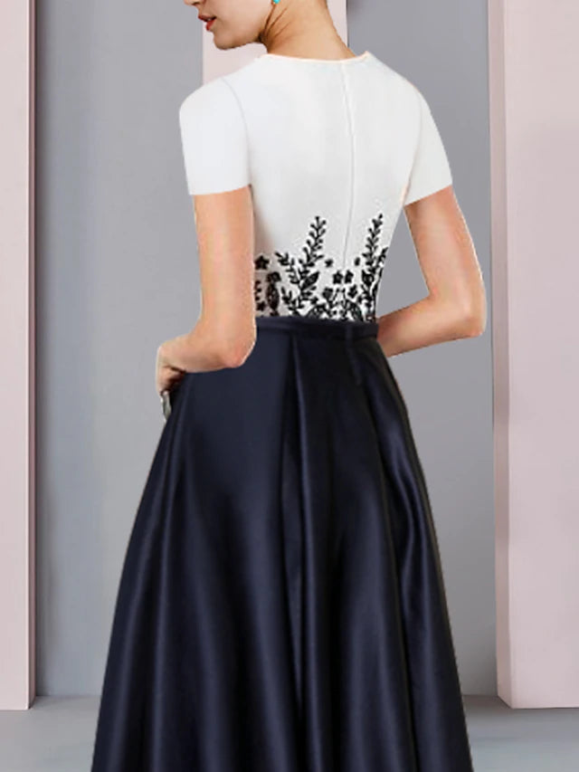 Sheath / Column Mother of the Bride Dress Formal Party Elegant Scoop Neck Asymmetrical Satin Short Sleeve with Pleats
