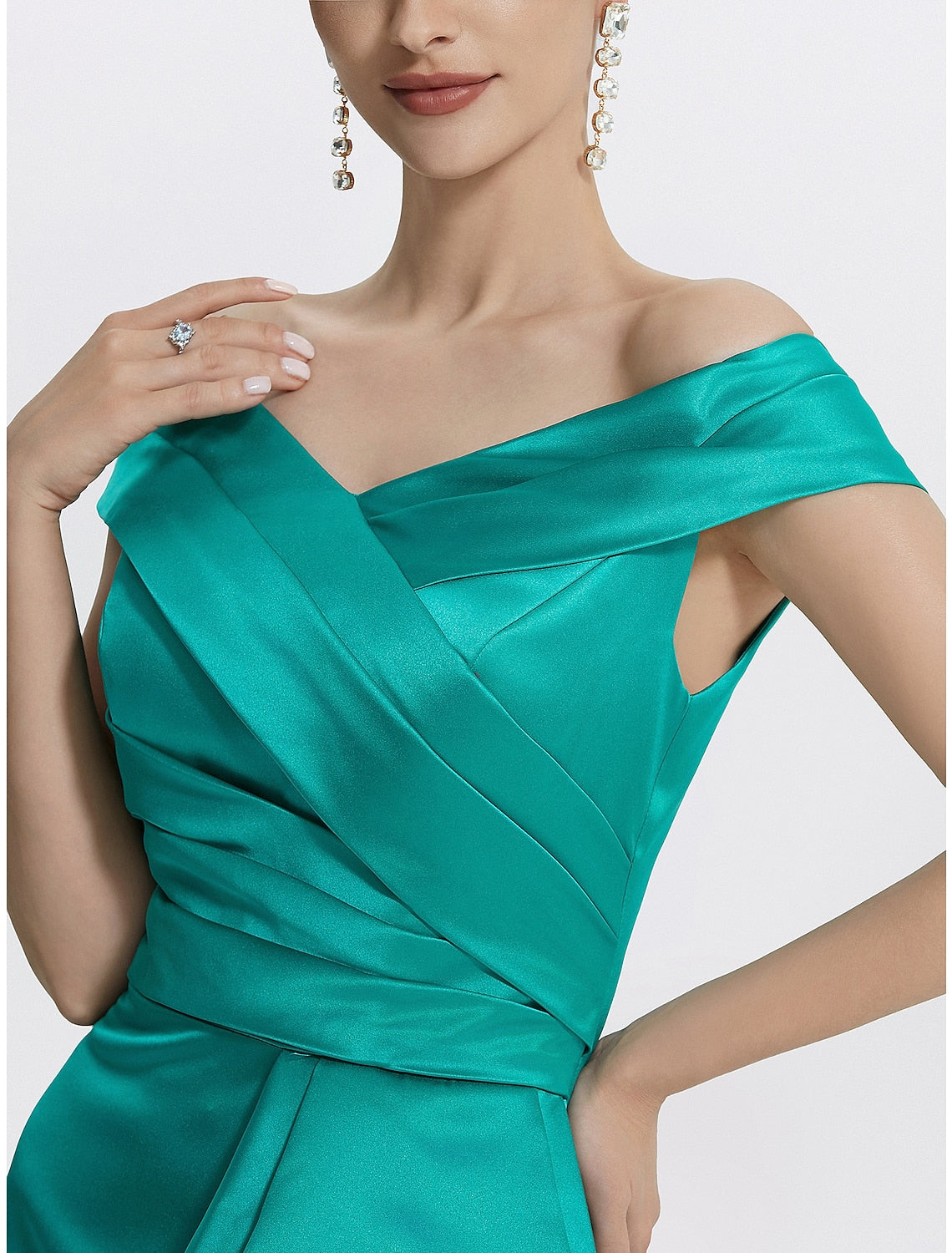 Sheath / Column Evening Gown Elegant Dress Formal Floor Length Sleeveless Off Shoulder Satin