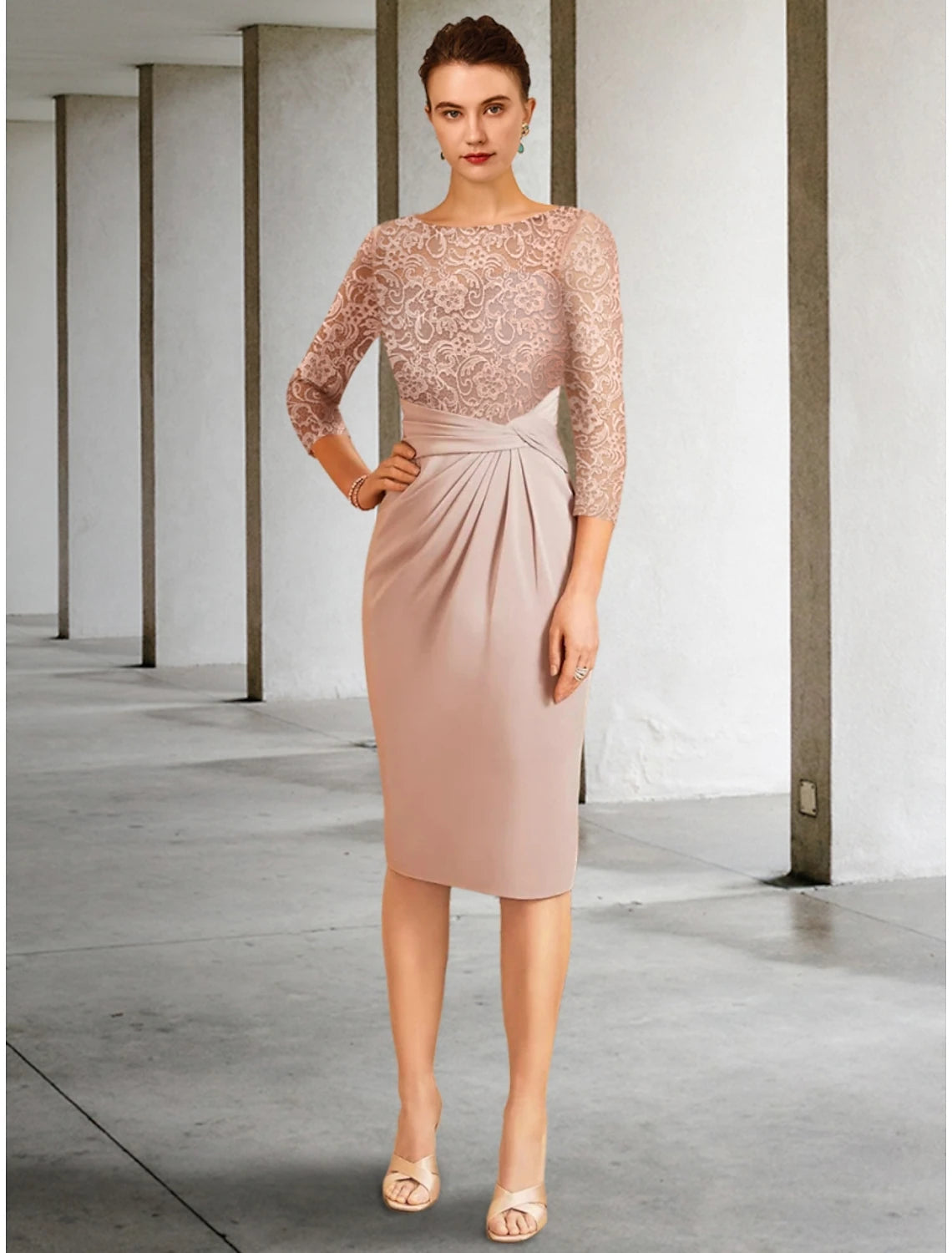 A-Line Mother of the Bride Dress Wedding Guest Elegant Petite Scoop Neck Knee Length Chiffon 3/4 Length Sleeve with Lace Ruching