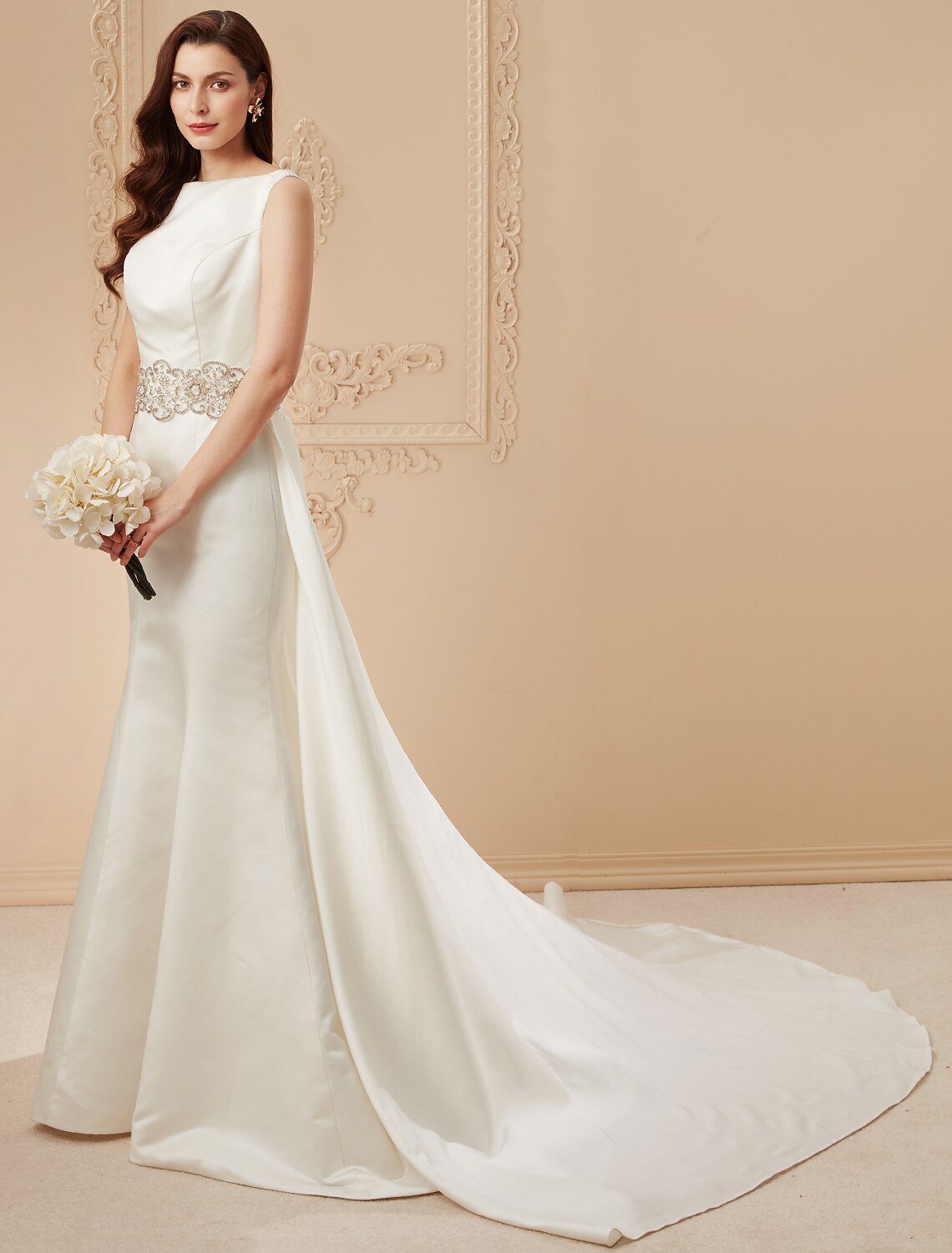 Wedding Dresses Chapel Train Mermaid / Trumpet Sleeveless Scoop Neck Satin