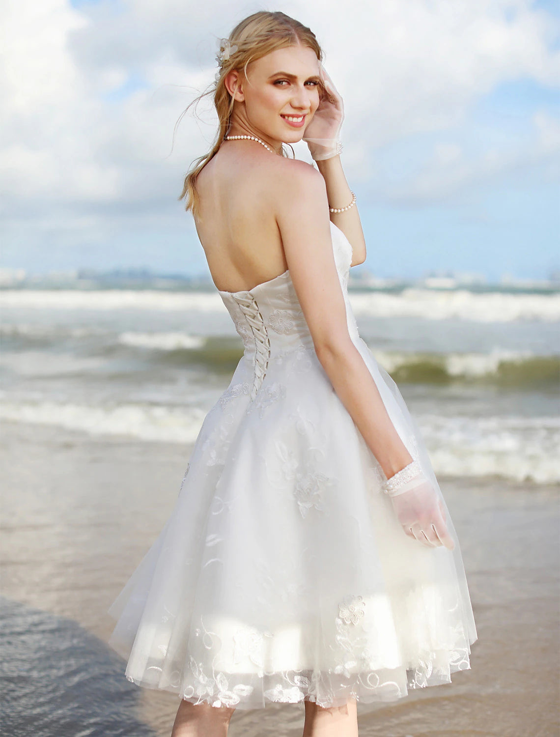 Hall Boho Wedding Dresses A-Line Sweetheart Strapless Knee Length Lace Bridal Gowns