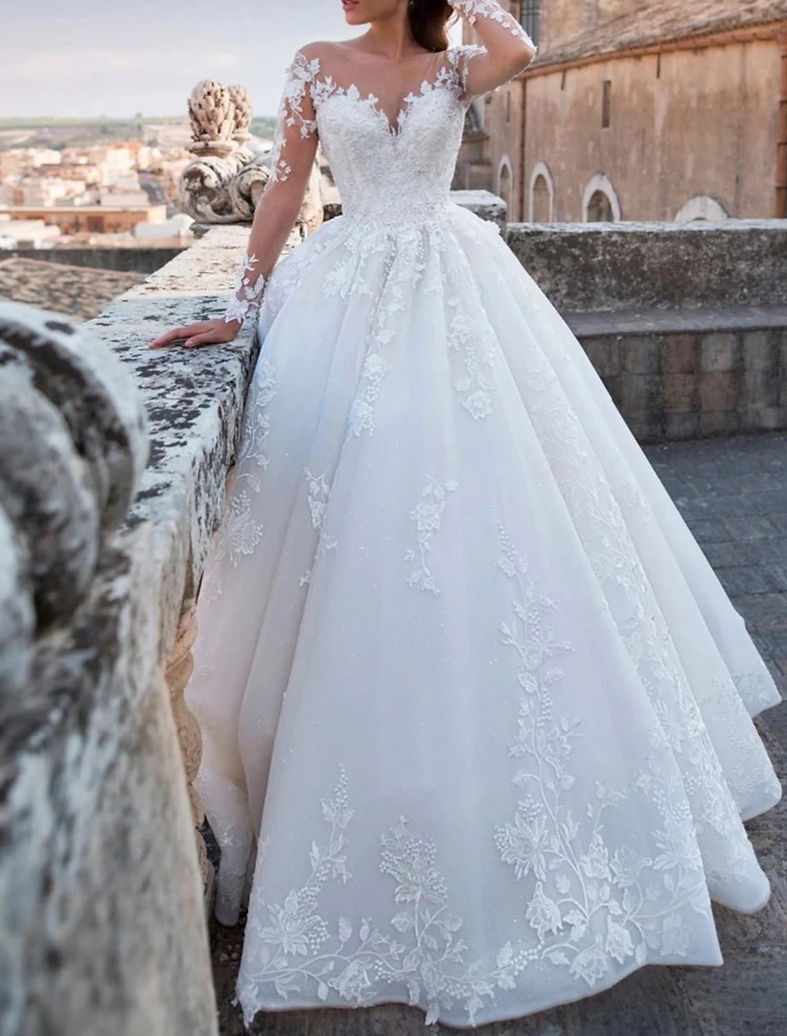 Engagement Sexy Fall Formal Wedding Dresses Ball Gown V Neck Long Sleeve Chapel Train Lace Bridal Gowns