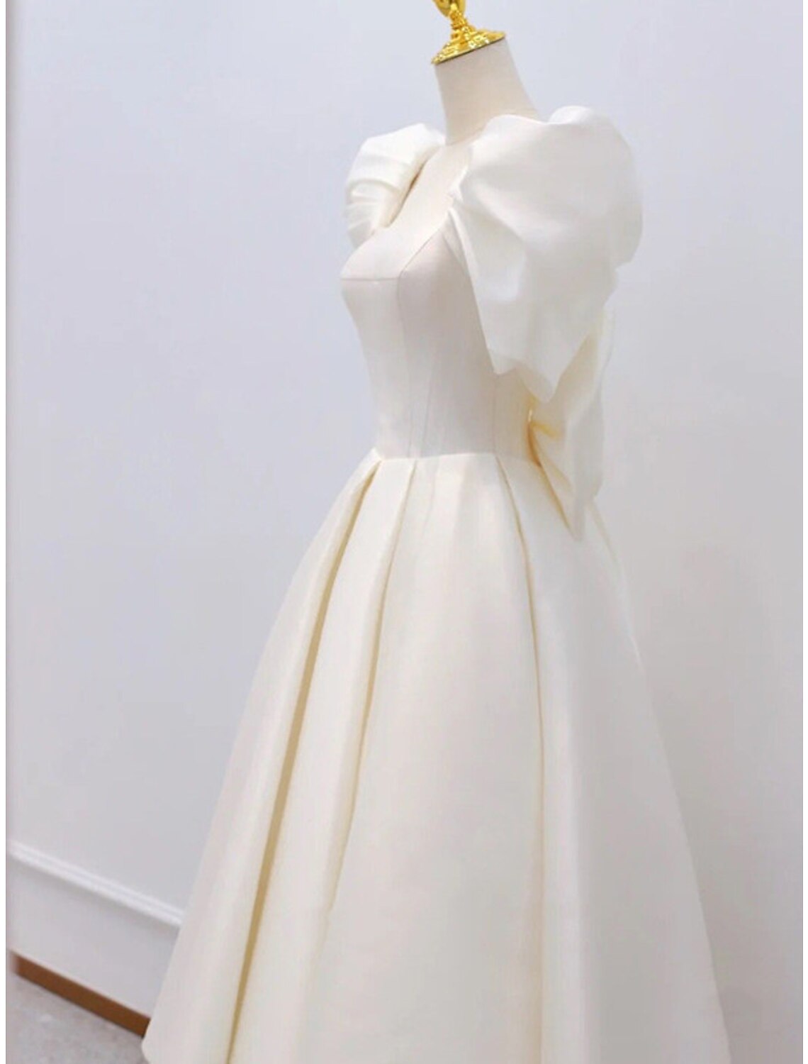 Reception Little White Dresses Wedding Dresses A-Line Square Neck Short Sleeve Knee Length Satin Bridal Gowns
