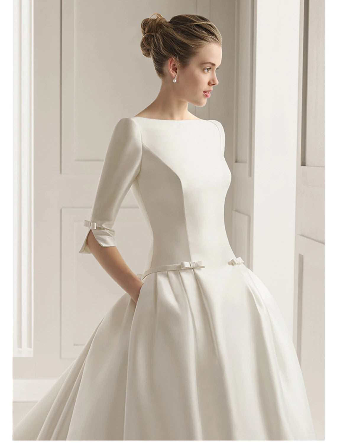 Engagement Formal Wedding Dresses A-Line Scoop Neck Half Sleeve Court Train Satin Bridal Gowns