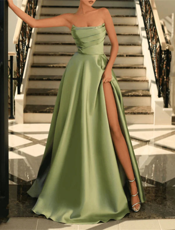 A-Line Evening Gown Elegant Black Dress Plus Size Formal Masquerade Floor Length Sleeveless Strapless Satin with Slit
