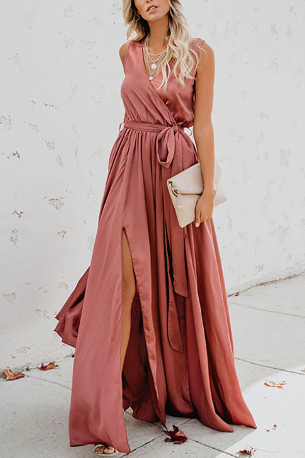 Elegant solid color high opening V-neck sleeveless evening dress With Slit