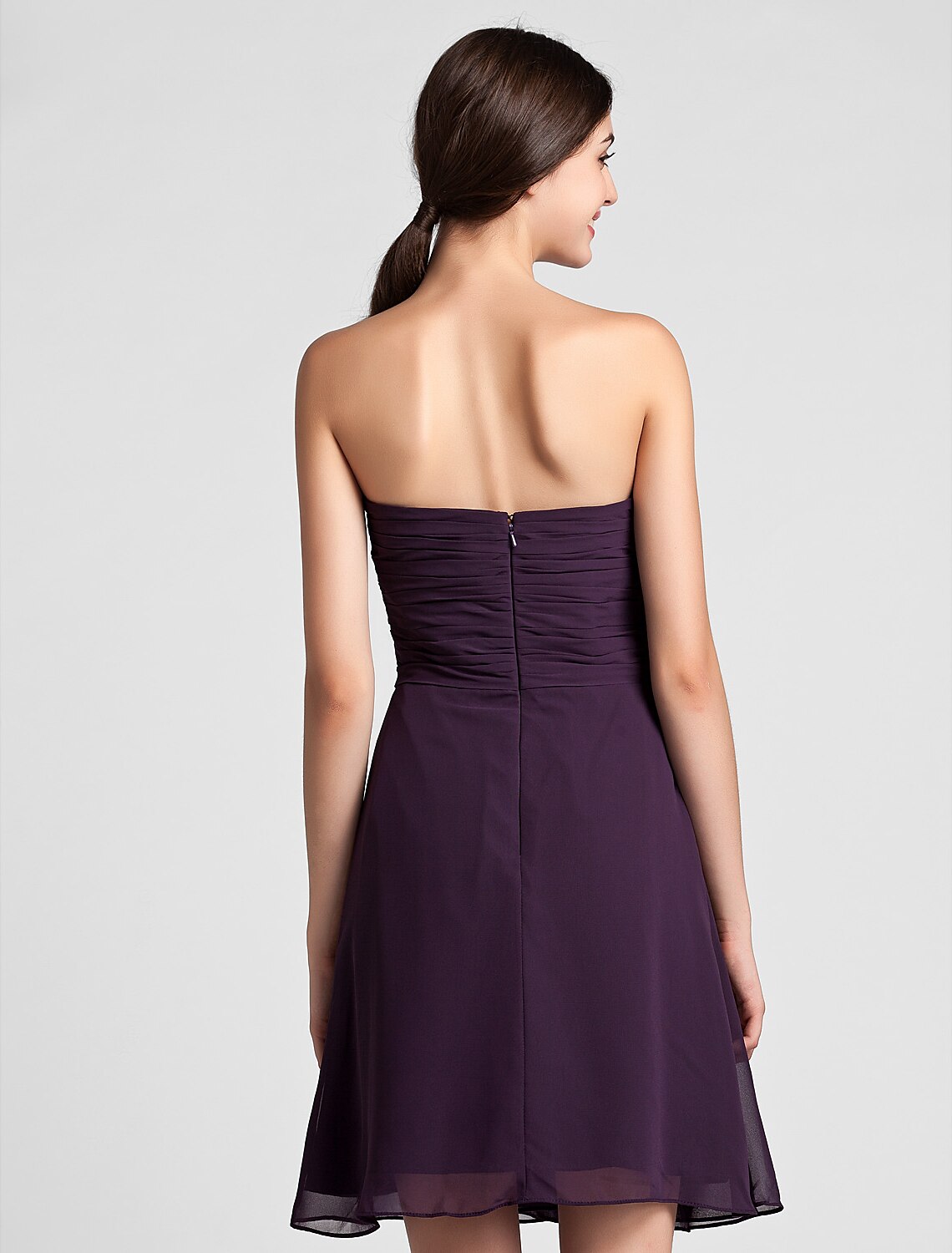 Sheath / Column Sweetheart Neckline Knee Length Chiffon Bridesmaid Dress with Criss Cross
