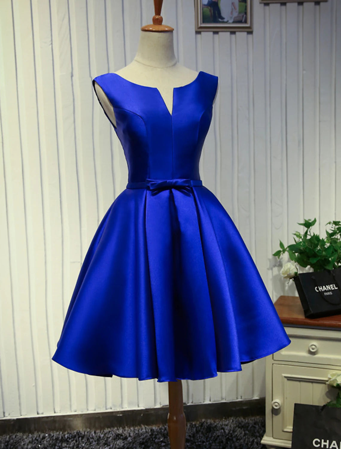Cute A-Line Homecoming Dresses Minimalist Dress Sleeveless Satin Short Prom Dress