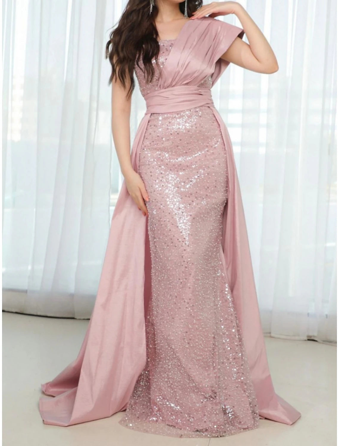Sheath / Column Evening Gown Glittering Dress Formal Sweep / Brush Train Short Sleeve One Shoulder Satin with Ruched