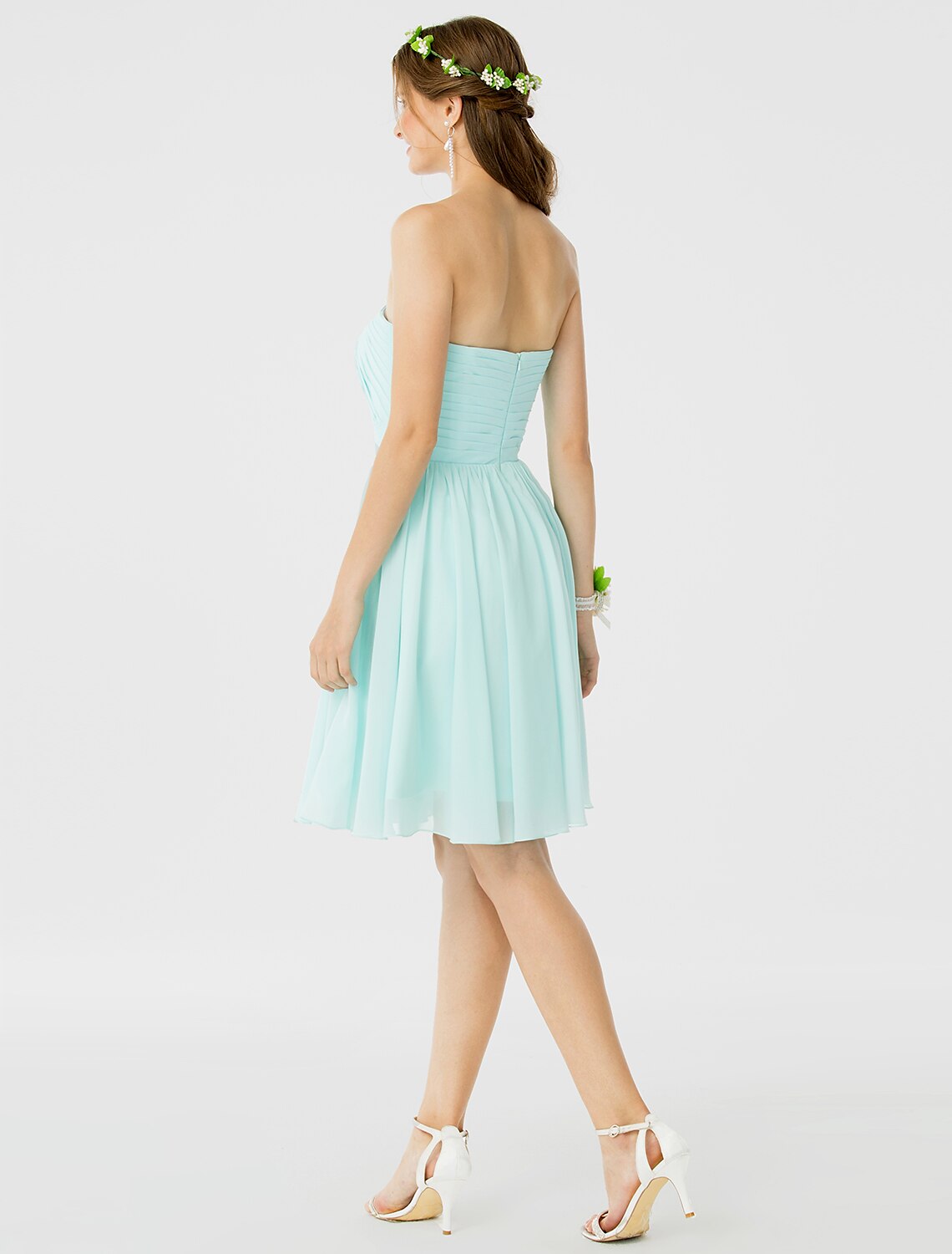 Princess / A-Line Bridesmaid Dress Notched Sleeveless Open Back Knee Length Chiffon with Ruched