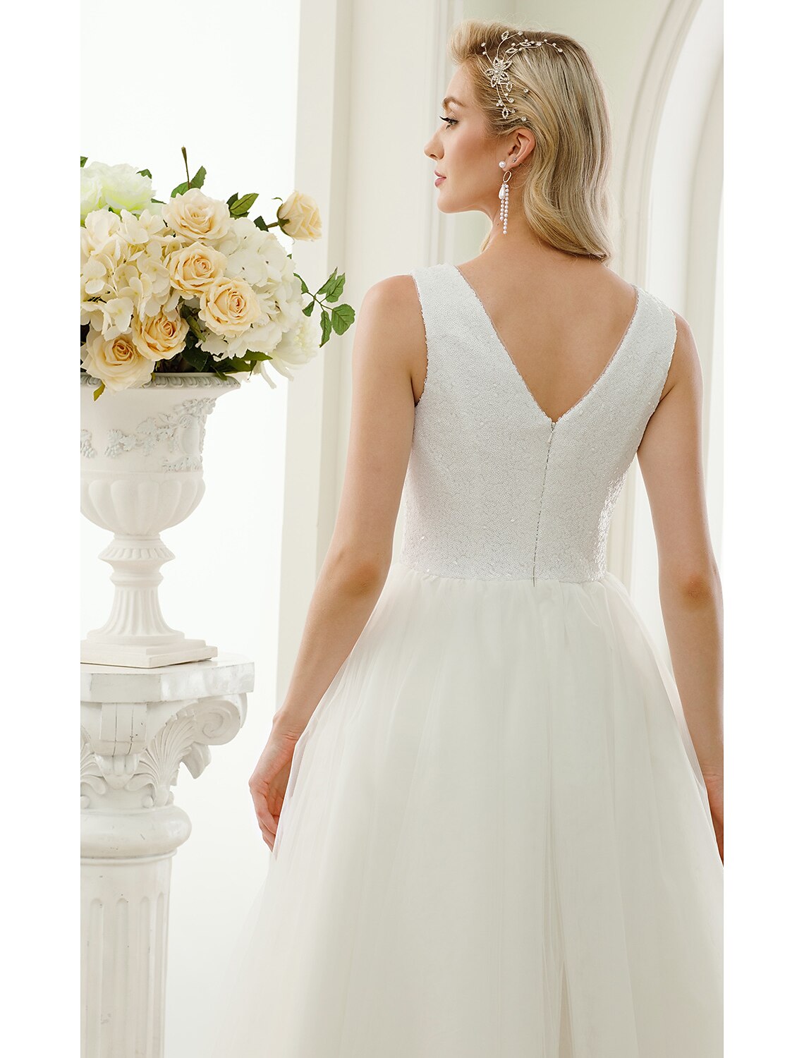 Reception Sparkle & Shine Little White Dresses Wedding Dresses A-Line Scoop Neck Sleeveless Tea Length Tulle Bridal Gowns With Lace