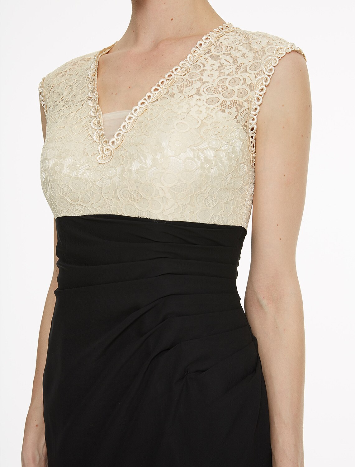 Sheath / Column V Neck Floor Length Chiffon / Lace Mother of the Bride Dress