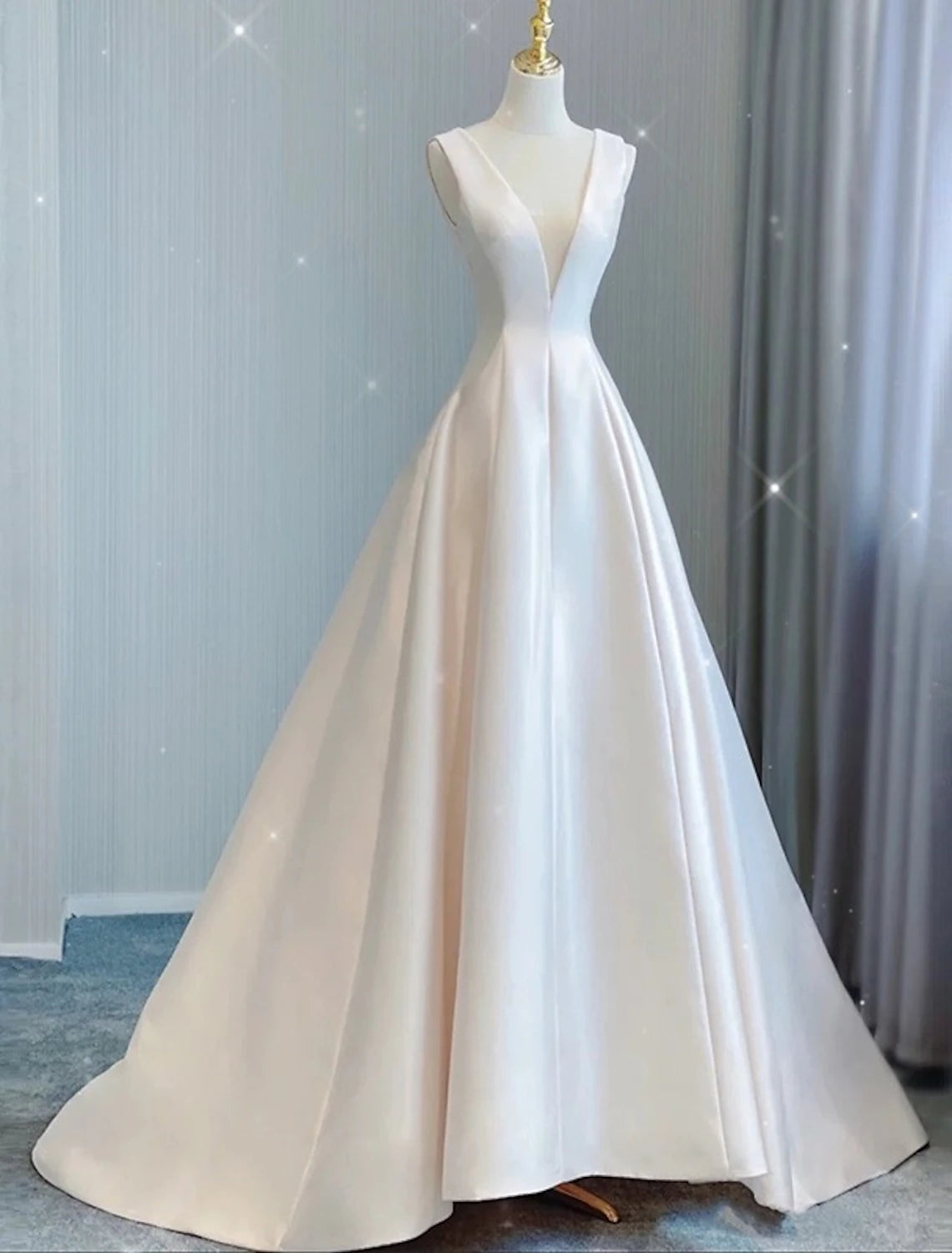 Reception Casual Wedding Dresses A-Line V Neck Sleeveless Court Train Satin Bridal Gowns With Bow(s)