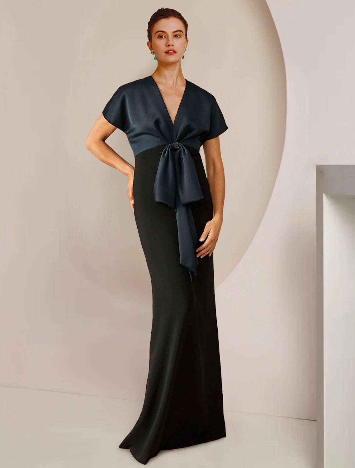 Sheath / Column Mother of the Bride Dress Formal Wedding Guest Party Elegant Jewel Neck Floor Length Satin Short Sleeve with Bow(s)